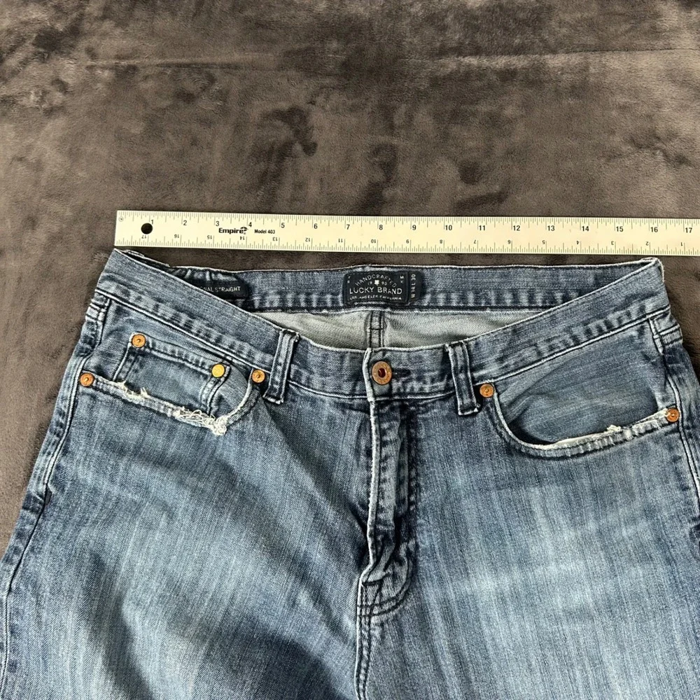 Lucky Brand 221 Original Straight Jeans Mens 34x30 Blue Medium Wash Denim